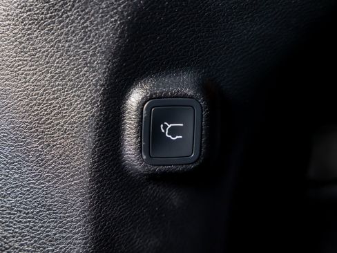 Used 2020 Jeep Cherokee High Altitude AWD/4WD image 37