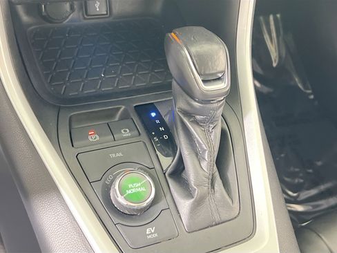 Used 2021 Toyota RAV4 XSE image 16