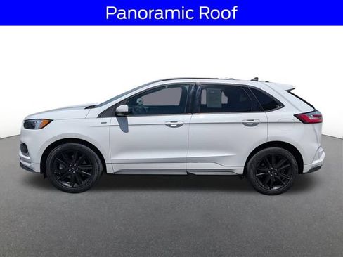 Used 2022 Ford Edge ST-Line w/ Class II Trailer Tow Package AWD/4WD image 2
