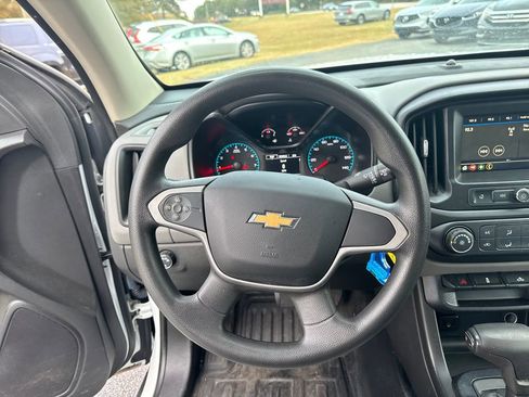 Used 2019 Chevrolet Colorado W/T w/ WT Convenience Package image 18