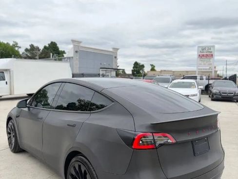 Used 2022 Tesla Model Y Performance AWD/4WD image 5