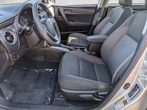 Used 2019 Toyota Corolla LE image 14