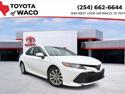 Used 2020 Toyota Camry LE w/ Carpet Mat Package image 1