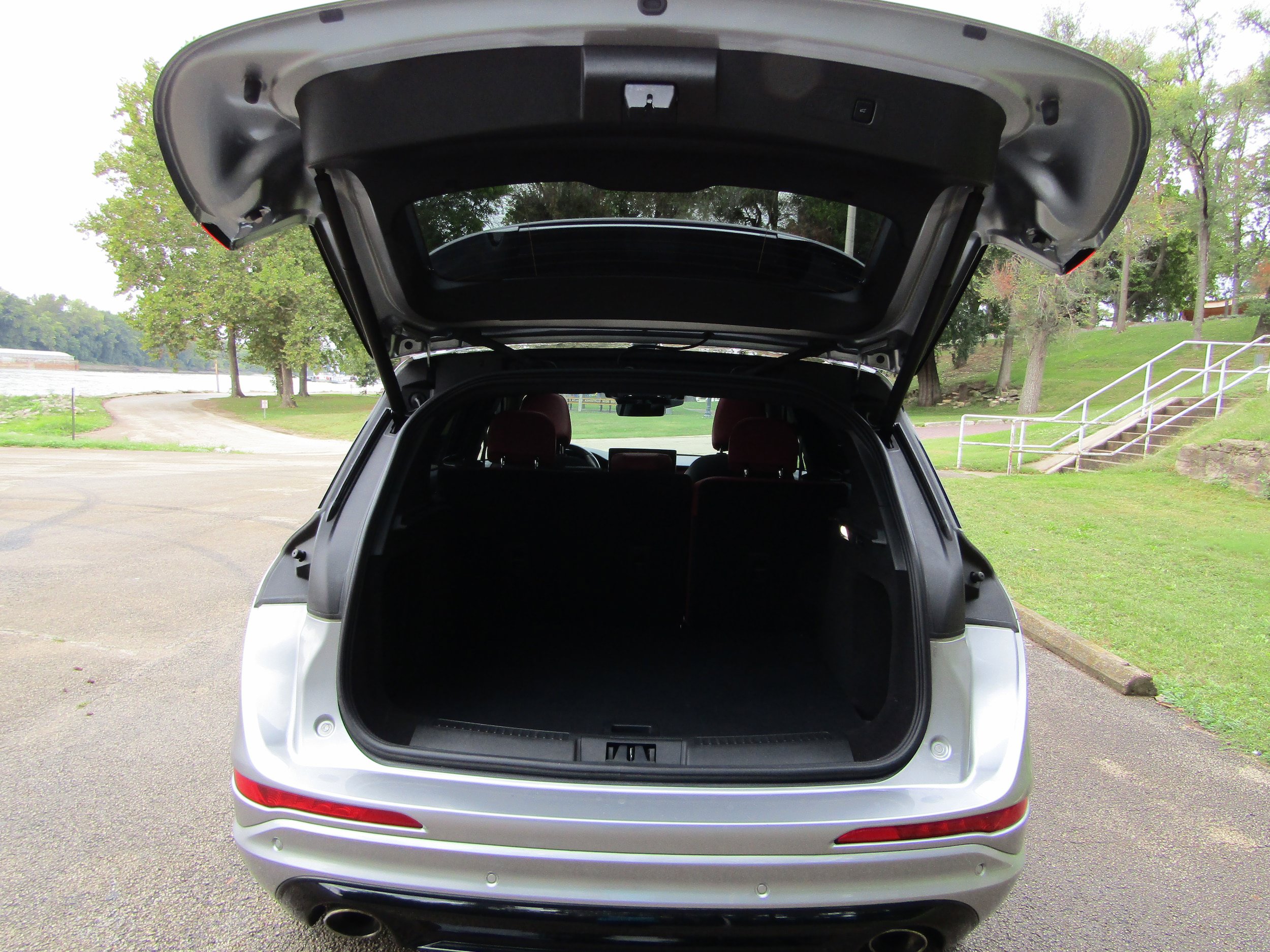 Used 2024 Lincoln Corsair Reserve w/ Equipment Group 201A AWD/4WD image 17