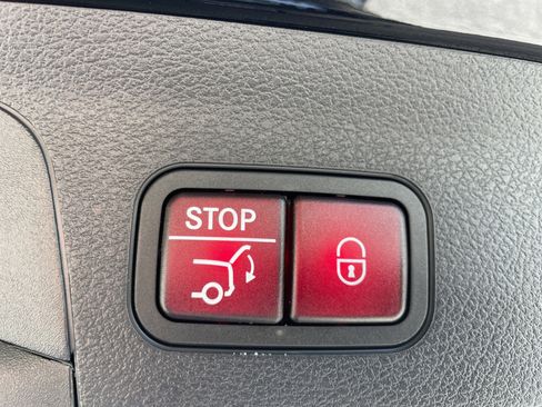 Certified 2024 Mercedes-Benz GLS 450 4MATIC image 13