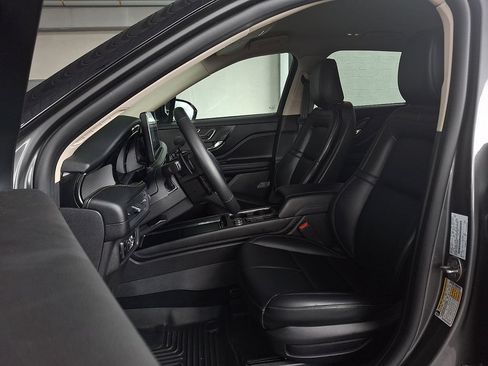 Certified 2024 Lincoln Corsair AWD image 13