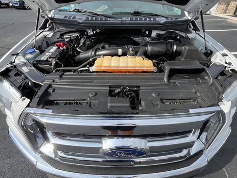 Used 2017 Ford F150 XLT AWD/4WD image 20
