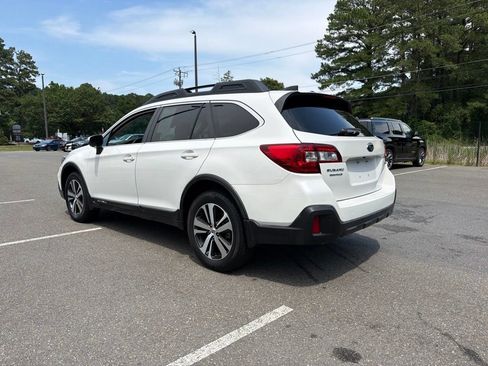 Used 2018 Subaru Outback 2.5i Limited AWD/4WD image 7