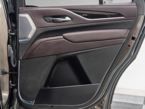 Used 2021 Cadillac Escalade Sport Platinum w/ Heavy-Duty Trailer Package AWD/4WD image 39