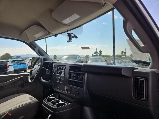New 2026 Chevrolet Express 2500 Extended w/ Communications Package RWD image 26
