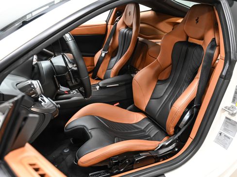 Used 2015 Ferrari F12 Berlinetta image 7