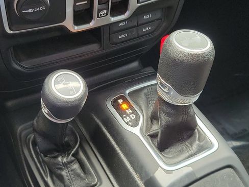 Used 2023 Jeep Wrangler Unlimited Sport AWD/4WD image 28