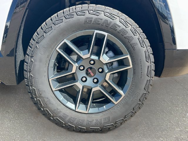 New 2027 GMC Terrain AT4 w/ Convenience Package III AWD/4WD image 19