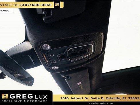 Used 2022 Bentley Bentayga image 46