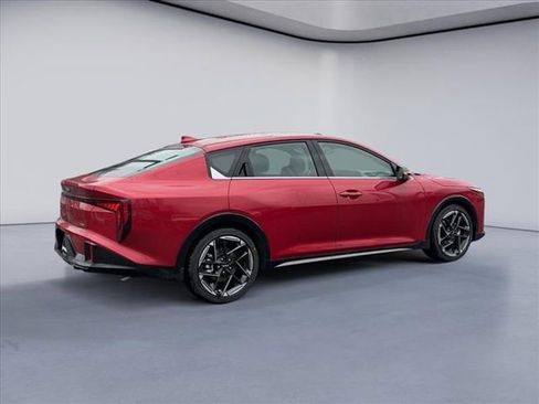 New 2026 Kia K4 GT-Line image 5