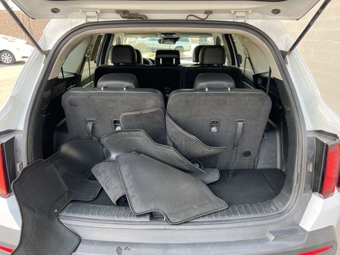 Used 2022 Kia Sorento S image 28