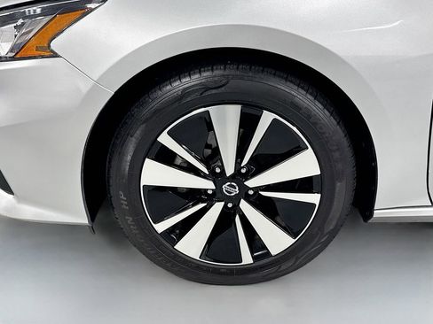 Used 2022 Nissan Altima 2.5 SV image 11