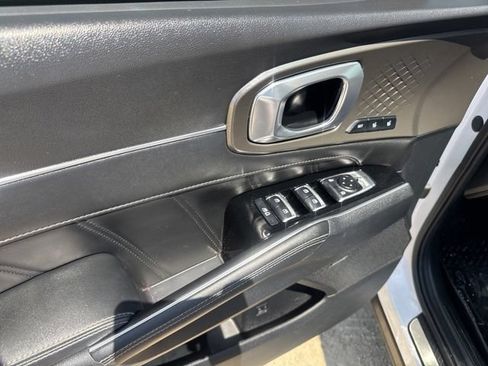 Used 2022 Kia Sorento SX FWD image 18