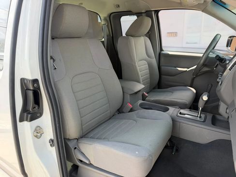 Used 2019 Nissan Frontier S RWD image 18