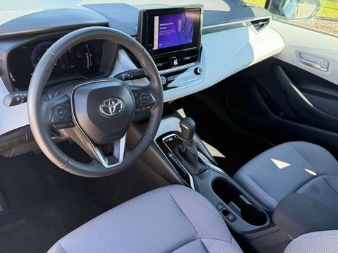 Used 2026 Toyota Corolla SE FWD image 9