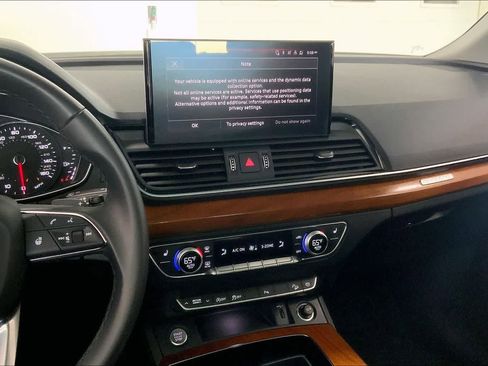 Used 2023 Audi Q5 2.0T Premium w/ Convenience Package image 13