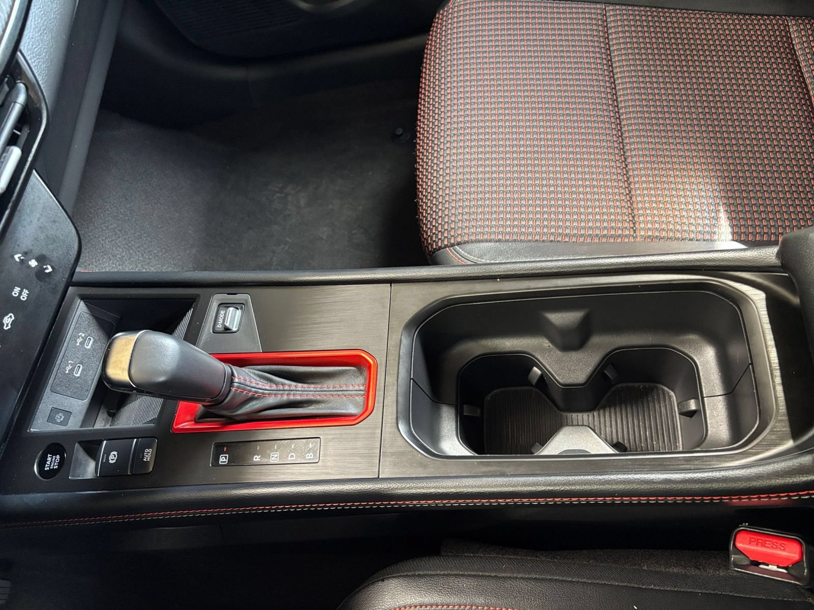 Used 2026 Nissan Kicks SR FWD image 39