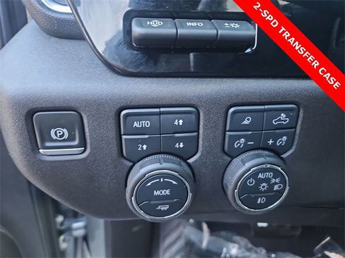Certified 2025 Chevrolet Silverado 1500 High Country image 36