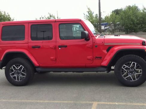 New 2025 Jeep Wrangler Sahara image 9