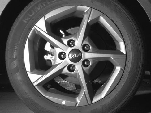 Used 2025 Kia K4 LXS image 15