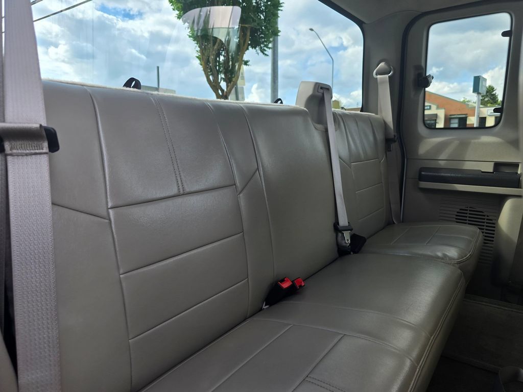 Used 2010 Ford F350 XLT AWD/4WD image 12