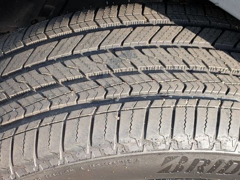 Used 2025 Volkswagen Atlas Cross Sport SEL Premium R-Line image 11