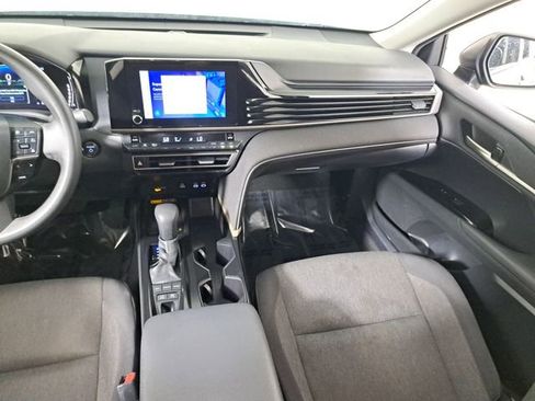 Used 2025 Toyota Camry LE FWD image 16