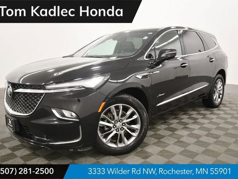 Used 2023 Buick Enclave Avenir image 1
