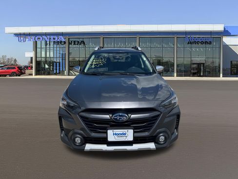 Used 2023 Subaru Outback Touring AWD/4WD image 7