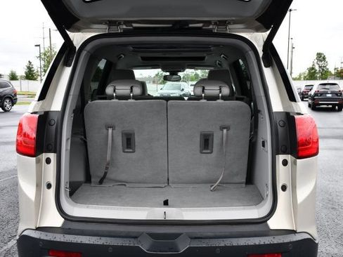 Used 2017 GMC Acadia SLT AWD/4WD image 37