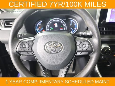 Used 2024 Toyota RAV4 XLE AWD/4WD image 40
