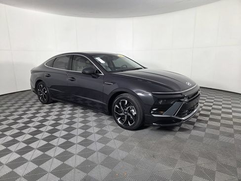 Used 2024 Hyundai Sonata SEL FWD image 2