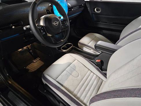 Certified 2025 MINI Cooper S image 10