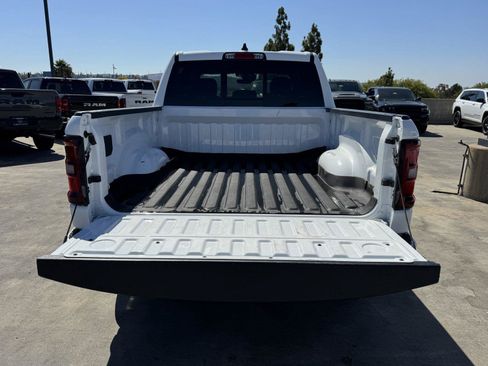 Used 2025 RAM 1500 Big Horn AWD/4WD image 12