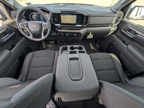 New 2026 Chevrolet Silverado 1500 LT image 9