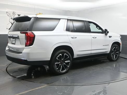 Used 2023 GMC Yukon SLT w/ SLT Luxury Package AWD/4WD image 56