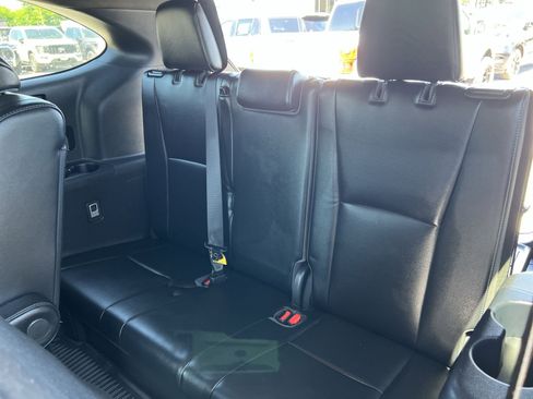 Used 2022 Toyota Highlander XSE AWD/4WD image 25