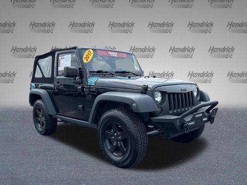 Used 2017 Jeep Wrangler Sport AWD/4WD image 2