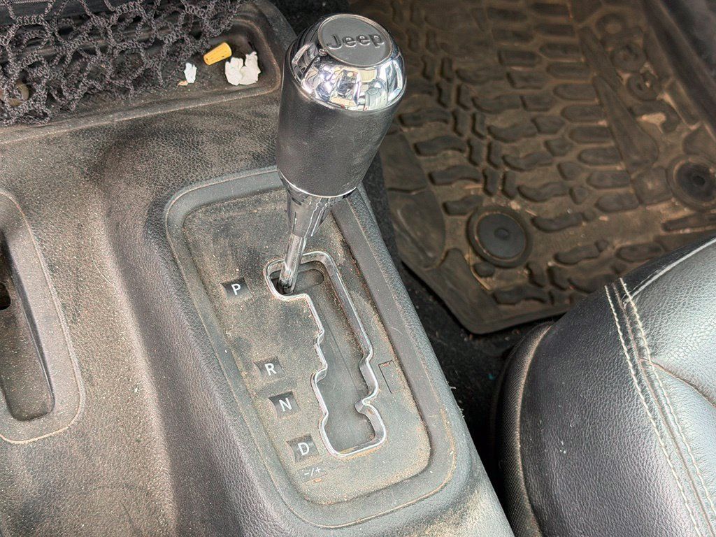 Used 2017 Jeep Wrangler Rubicon AWD/4WD image 20
