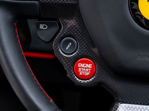 Used 2020 Ferrari 488 Pista Spider image 60