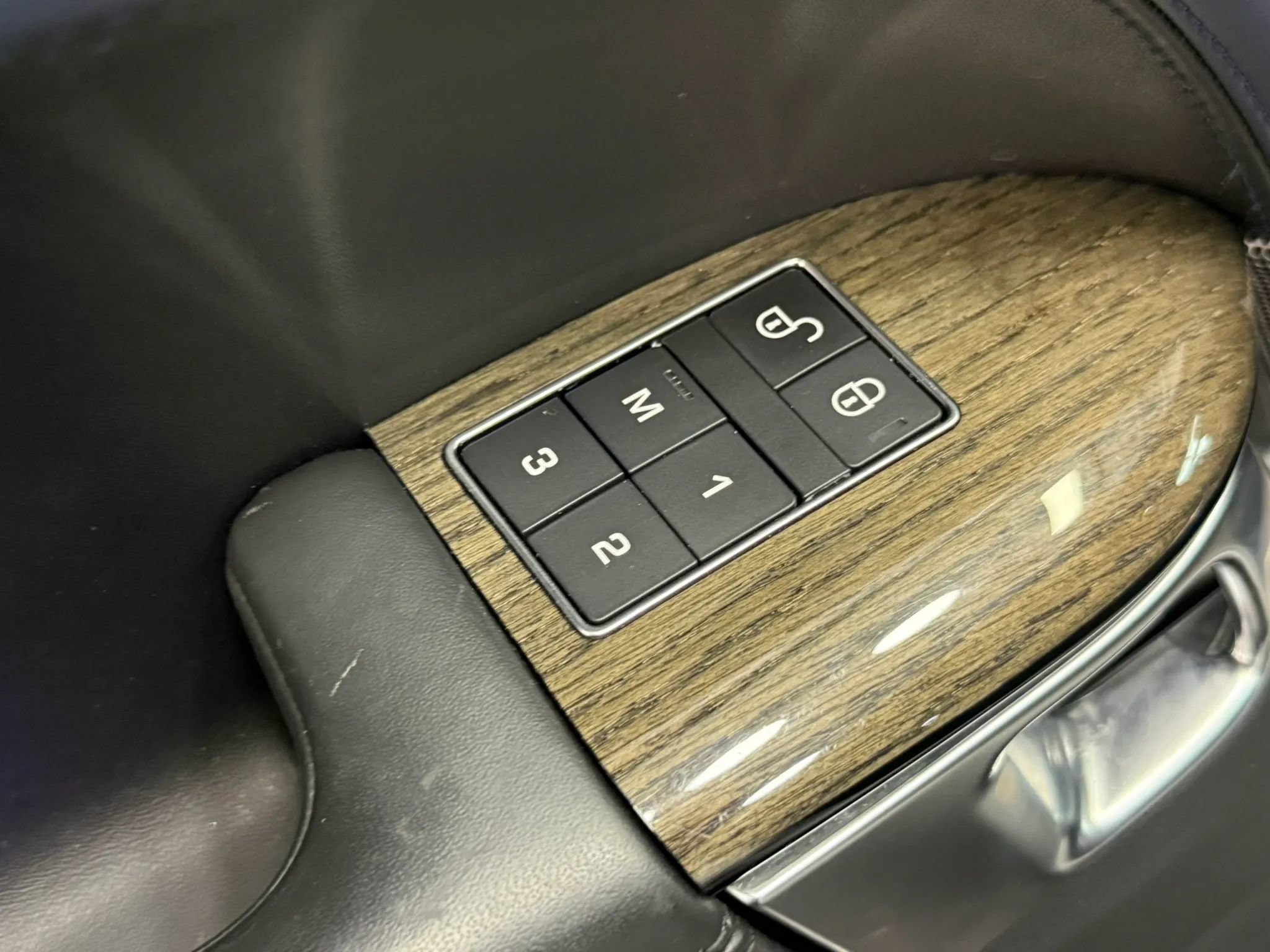 Used 2019 Land Rover Range Rover Sport HSE Dynamic AWD/4WD image 23