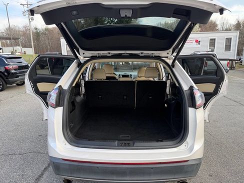 Used 2017 Ford Edge SEL w/ Equipment Group 201A image 27