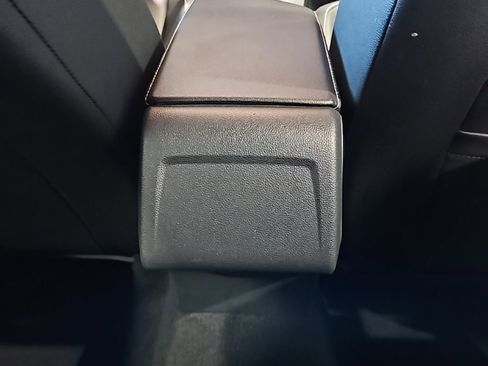 Used 2024 Volkswagen Jetta SE image 16