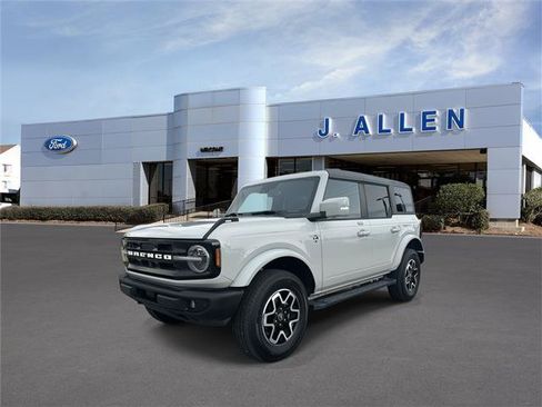 Certified 2022 Ford Bronco Outer Banks AWD/4WD image 1