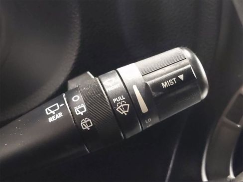 Certified 2018 Jeep Wrangler Unlimited Sport S image 33